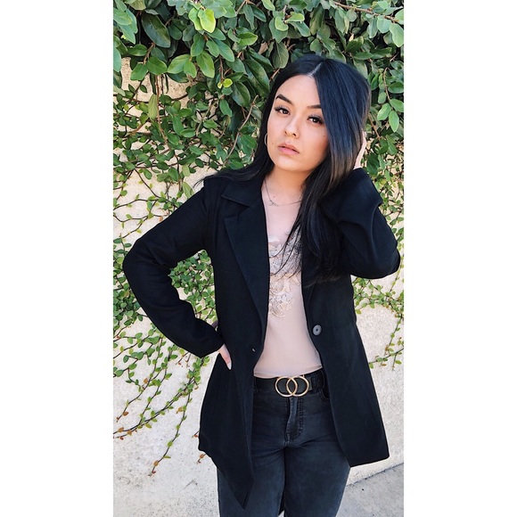 Bree Oversized Blazer - Picture 2 of 3